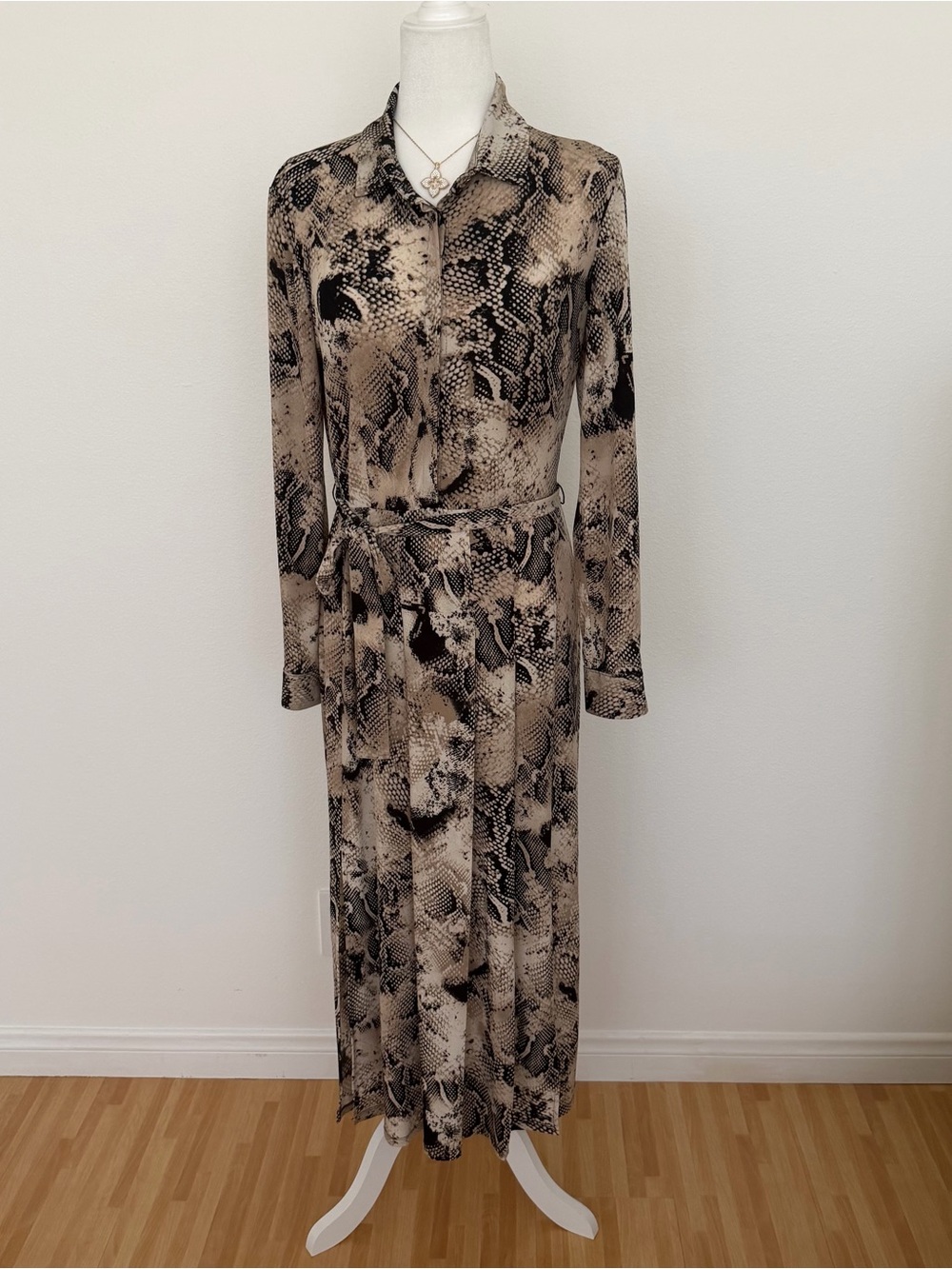Frank Lyman NWT Snakeskin Print Long Sleeve Shirt Dress Size 8 MSRP $104